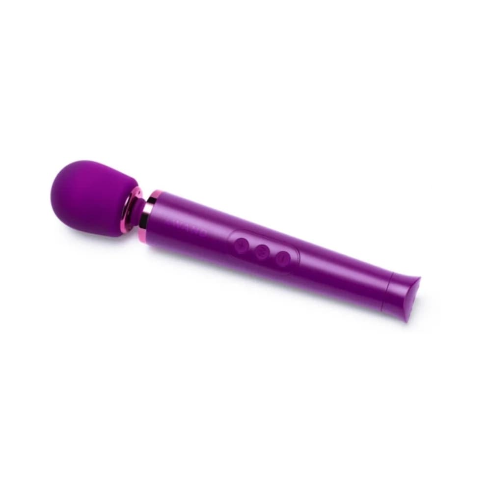 Le Wand Petite Rechargeable Massager Dark Cherry thumbnail 7