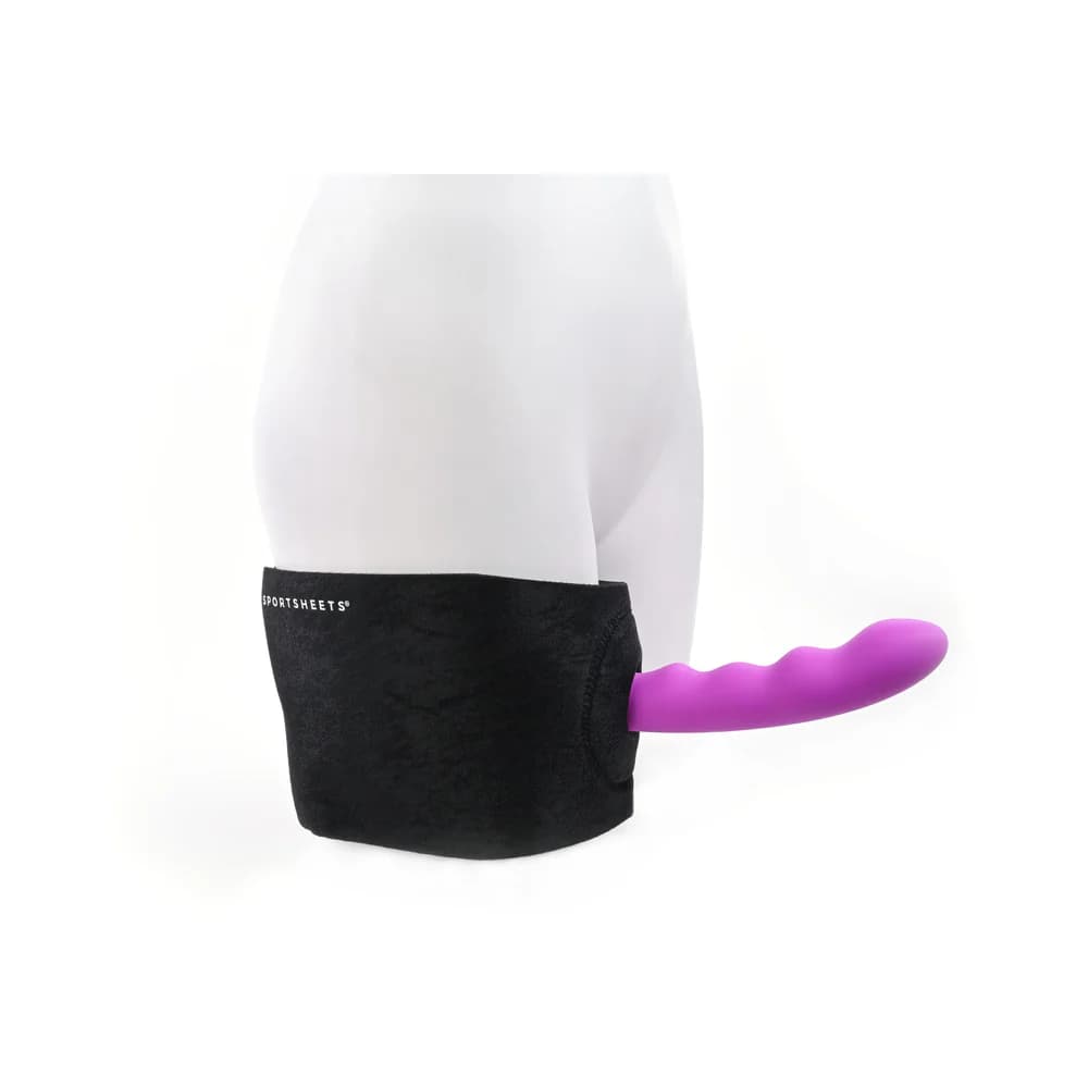 Sportsheets Ultra Thigh Strap-On Harness Black thumbnail