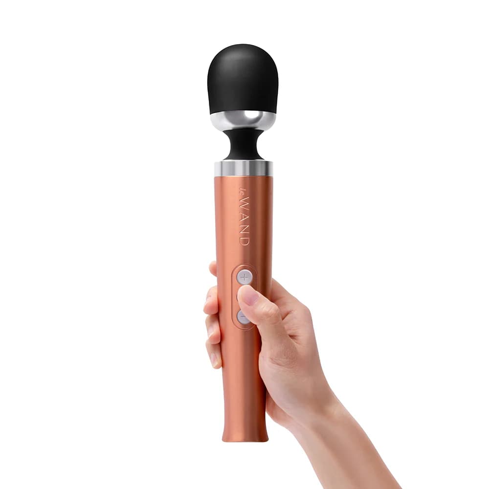 Le Wand Die Cast Rechargeable Massager Rose Gold thumbnail 4