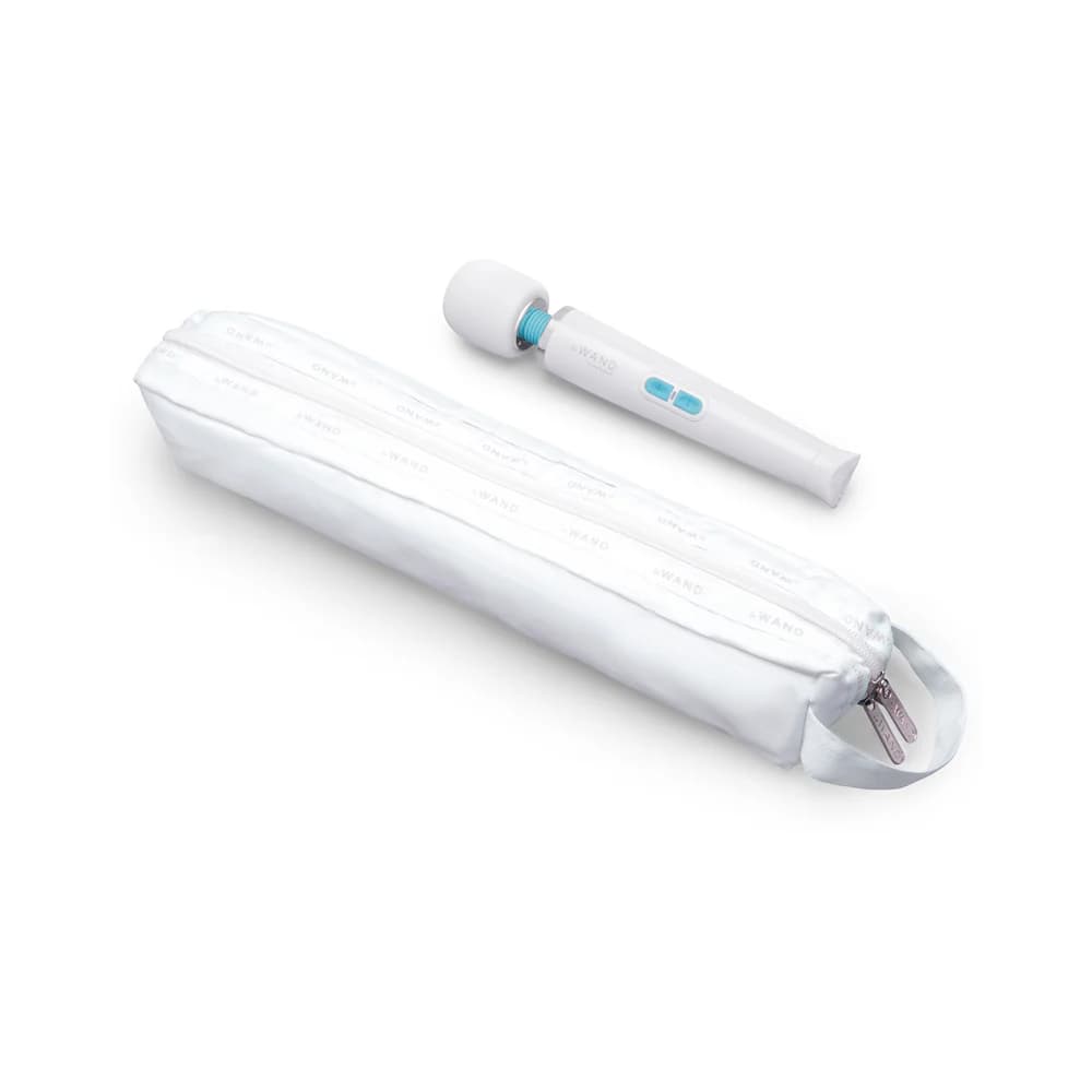 Le Wand Classique Petite Wand Massager thumbnail 2
