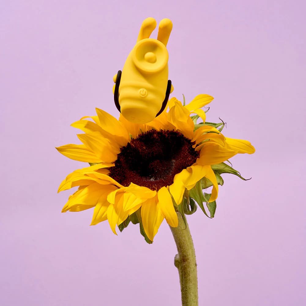 Camtoyz Lolly Bumble Bee Clitoral Thumper Vibrator thumbnail 5