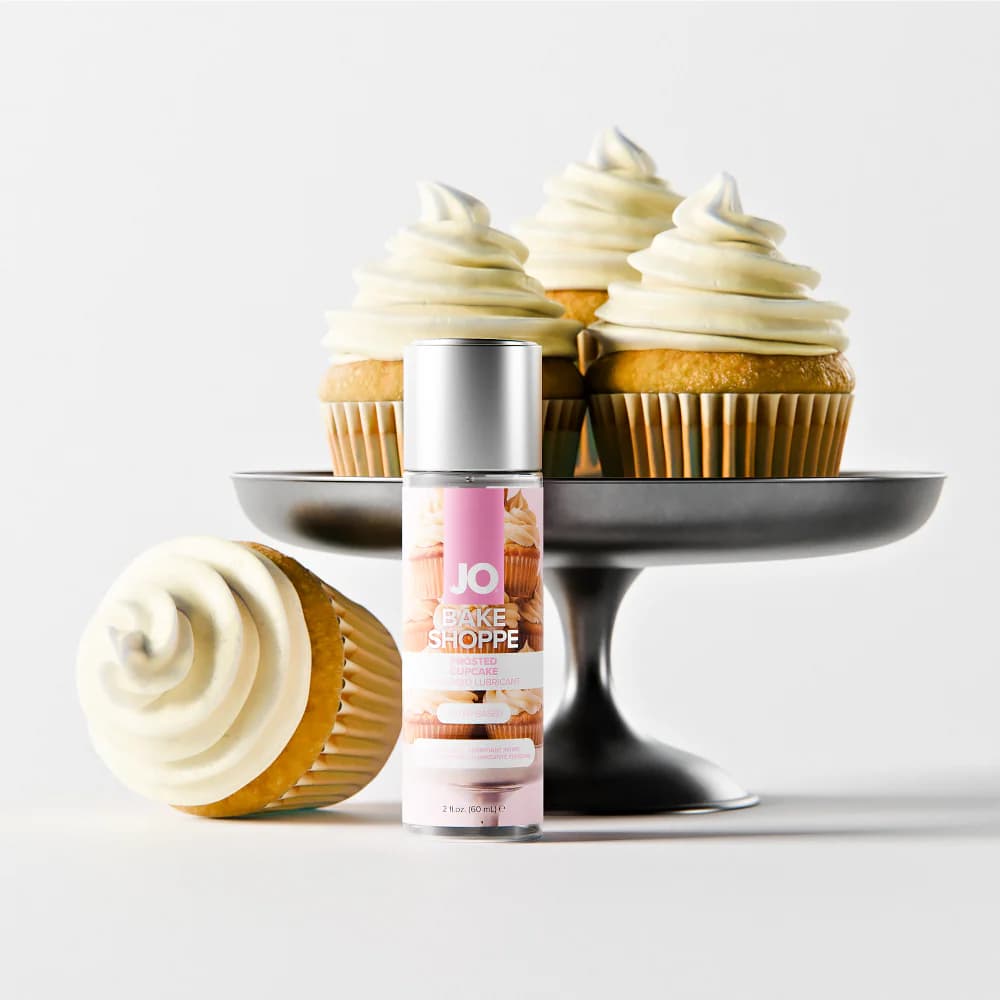 JO Bake Shoppe Frosted Cupcake Flavored Water-Based Lubricant 2 oz. thumbnail 2